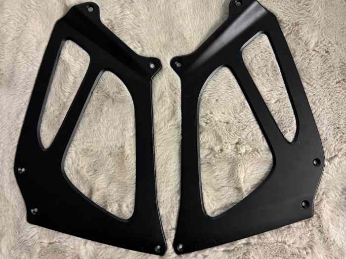 Vends réhausseurs d’aileron Porsche 99...