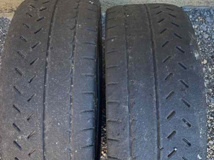 Pneus Michelin 16