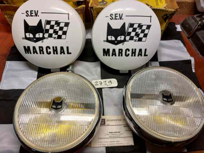 Anti brouillards MARCHAL 900 avec les ...