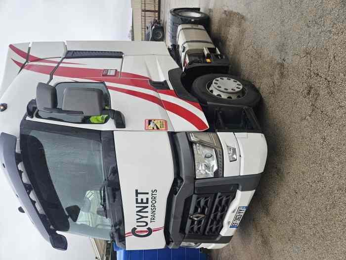 Très Renault T 480