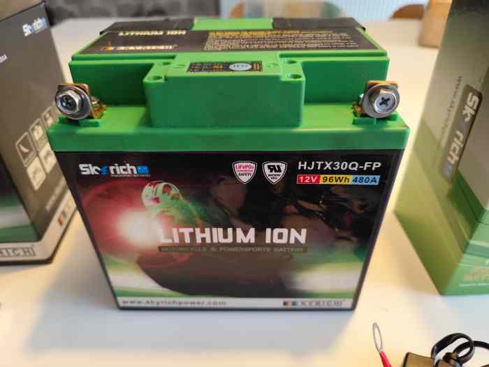 batterie 12V 96Wh 480 A lithium Skyrich 2