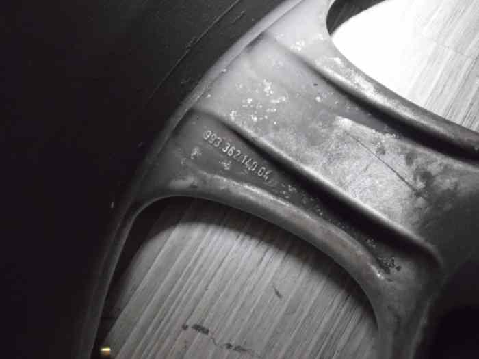 JANTE ARRIERE TURBO LOOK 99336214004 PORSCHE 996 & 993 4