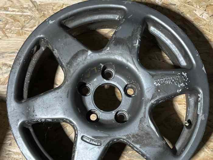10 jantes compomotive fiesta r2 1