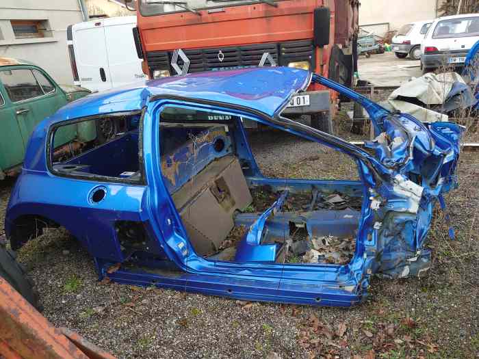 Caisse clio V6