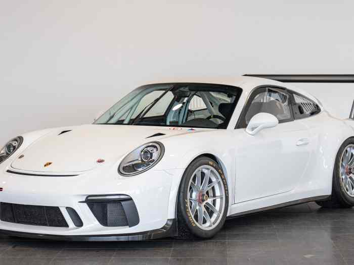 PORSCHE 911 991.2 GT3 CUP 4.0