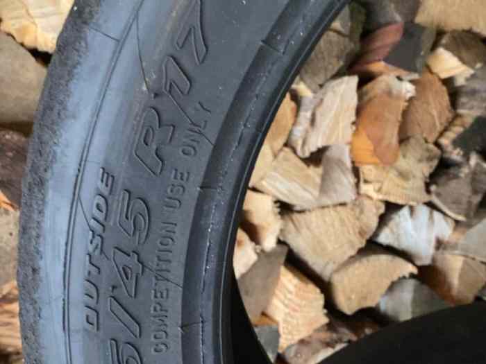 Pneus Pirelli 205/45R17. RK5 et RK7 1