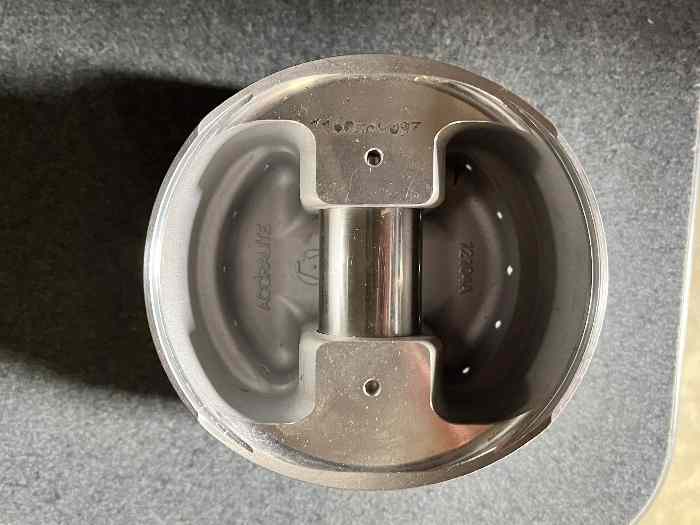 4 * Pistons Acralite WRC Escort Cosworth 3