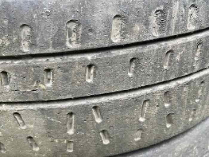 Pneus Pirelli 14 pouces 1