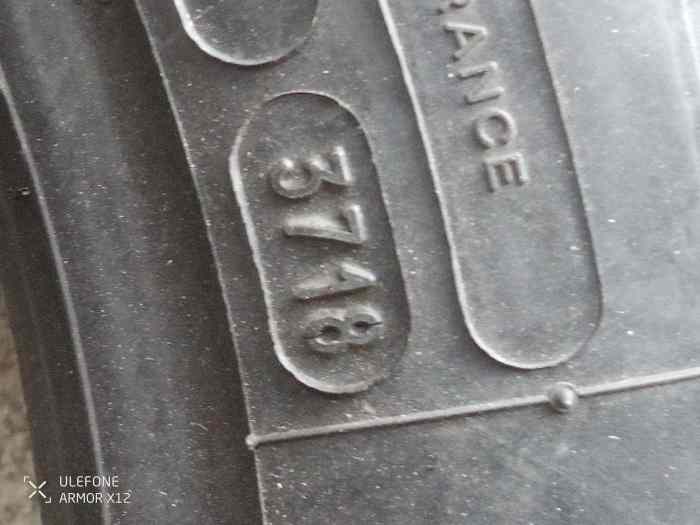 1 pneu neuf Michelin P01 20/58 15 (215/45 15) 2