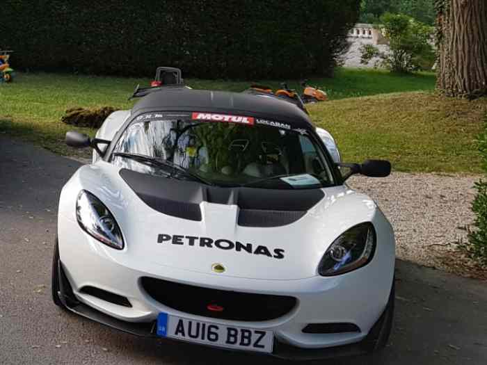 Lotus cup 250 blanche 2016 2