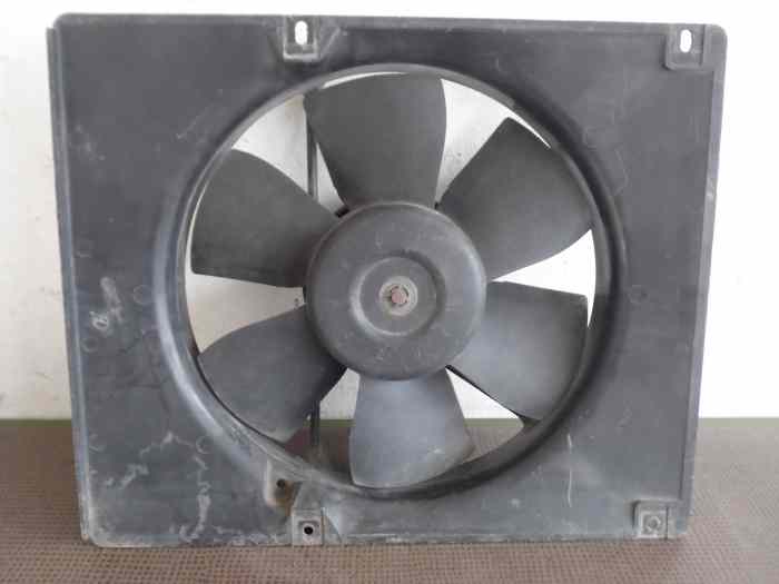 MOTOVENTILATEUR REFROIDISSEMENT PORSCHE 944 / 924S / 968 4