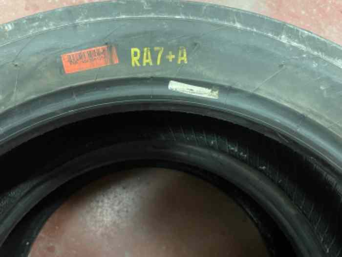Pneu pirelli RA7+ en 17 1