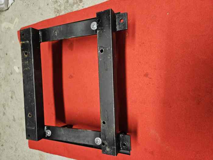 2 Consoles fixation bacquets 106 ph1 1