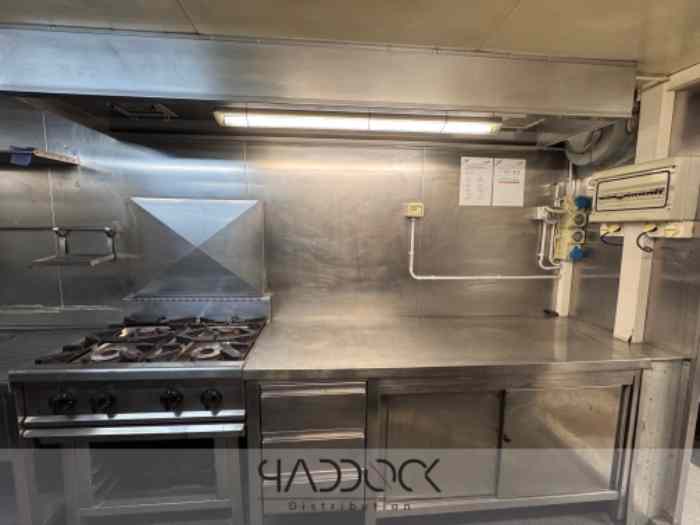 USED RENAULT TRUCK - KITCHEN TRUCK READY IN STOCK!! 3