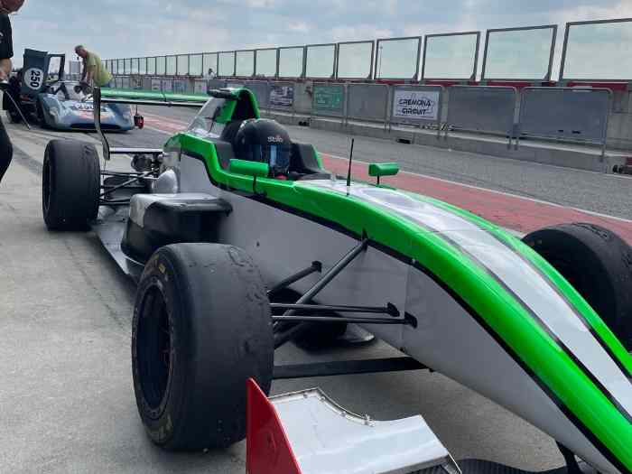 Formula Renault 2.0 ALPS DES PIÈCES DE...
