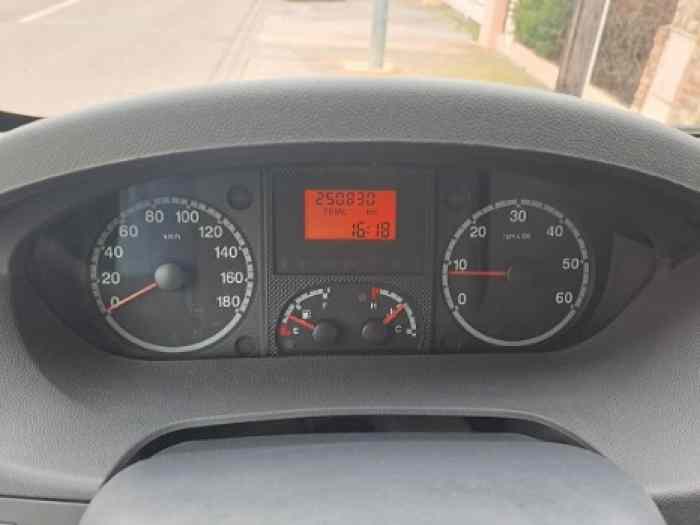 Fourgon PEUGEOT BOXER III 2.2 HDI L2H2 + attelage et habillage intérieur ASSISTANCE RALLYE CIRCUIT COTE 2