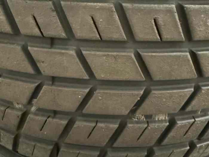 Pneus pluie 24/57-13 2