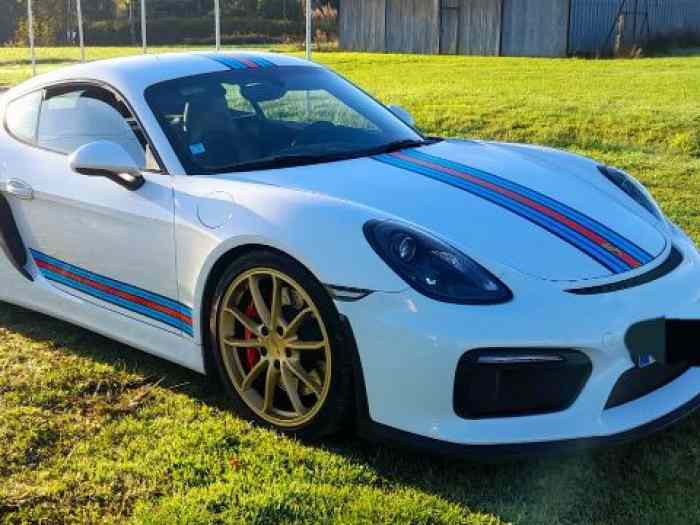 PORSCHE CAYMAN GT4
