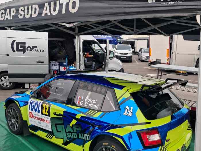 Skoda fabia r5 kit terre et asphalte 1