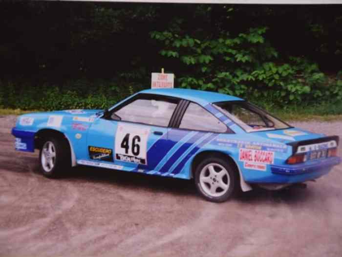 LOT DE 2 CAISSES OPEL MANTA. 4