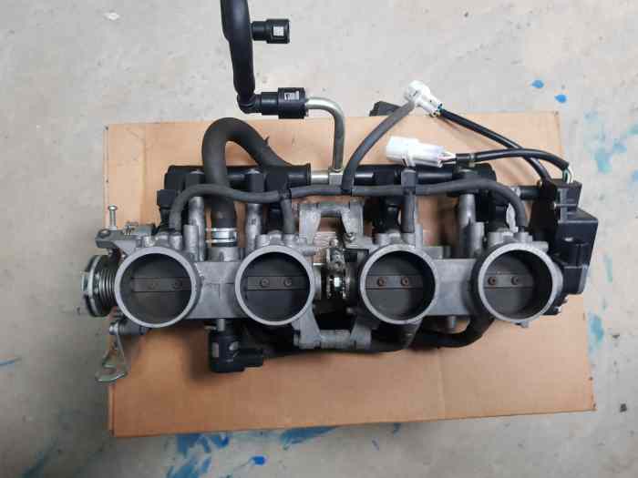 Rampe injection GSXR 600