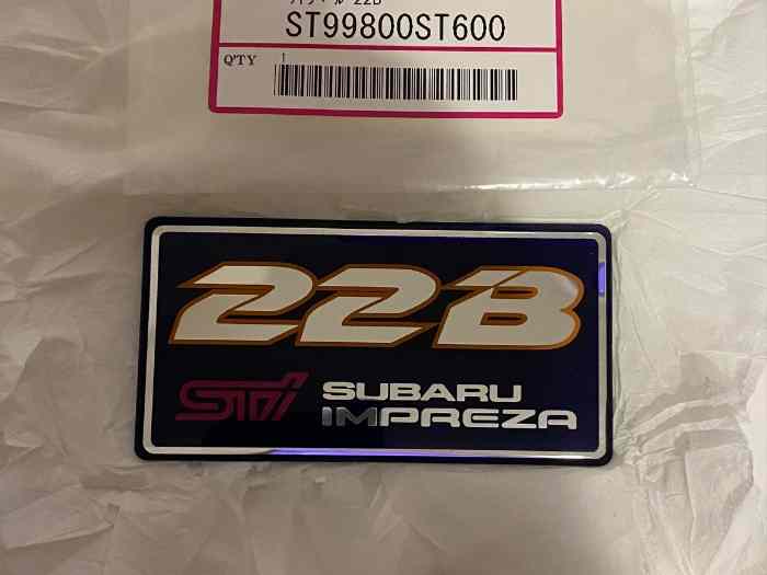 Veritable Badge de Subaru Impreza STI 22B 1
