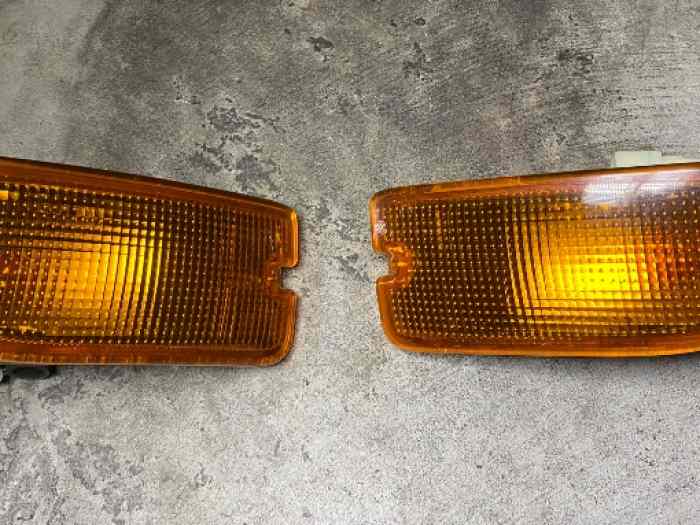 Bloc clignotant de pare choc pour Suba...