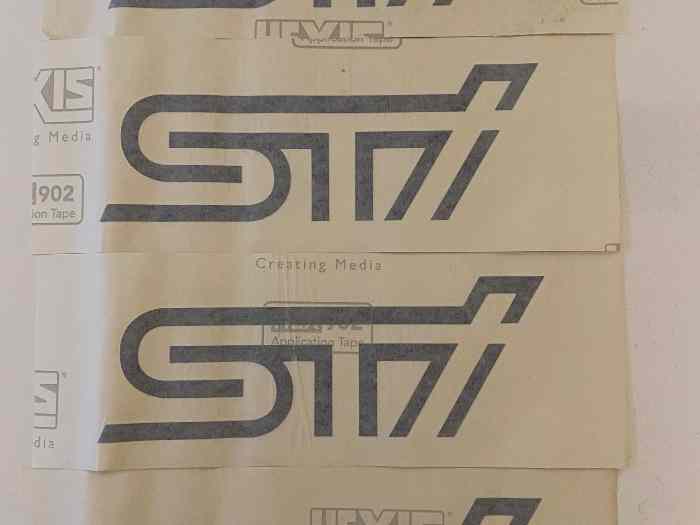 Stickers STI noir Subaru Impreza