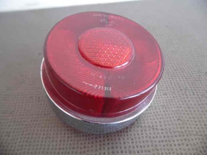 CABOCHON FEU ARRIERE 11543311 FORD TAU...