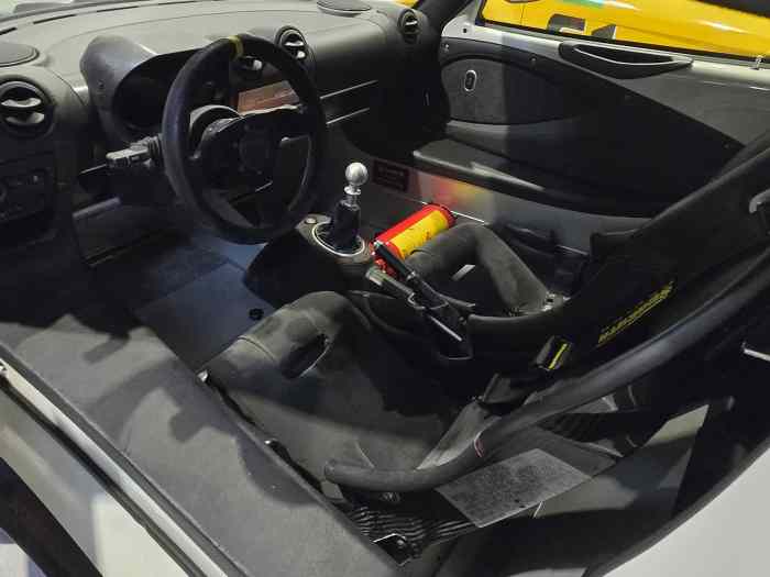 Lotus cup 250 blanche 2016 1