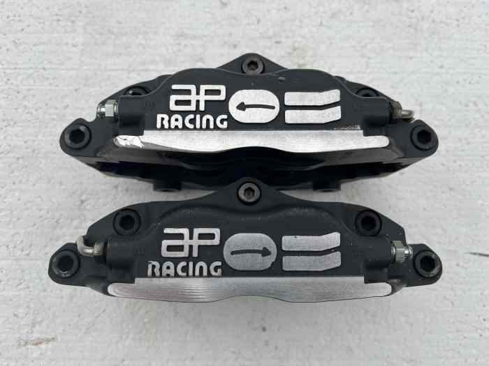 2 étriers AP RACING 4 PISTONS CP5100