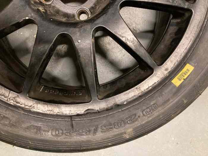 Pneus Cooper ou avon 205/620 /17 3