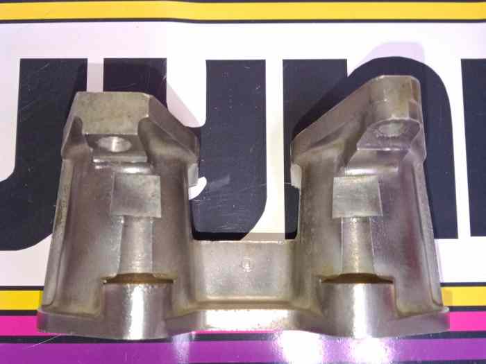 Culasse + pipes admission de renault 1...