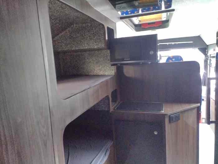 BUS AMENAGE VASP CAMPING CAR 9 PLACES 5