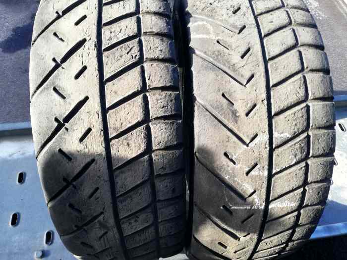 Pneu Michelin 16