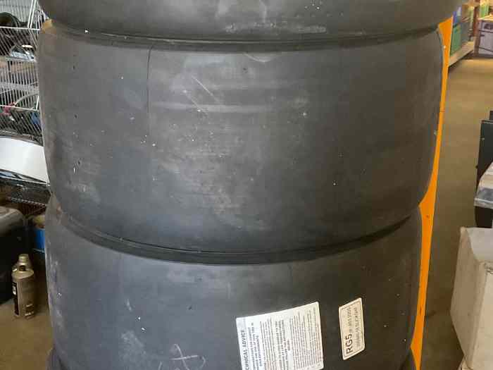 Pirelli circuit DHF 18 pouces