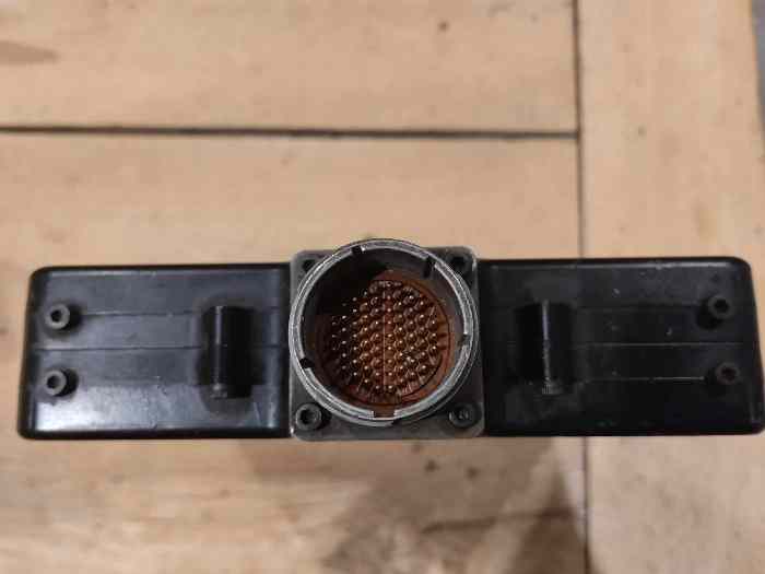Boitier moteur V8 AC Cosworth