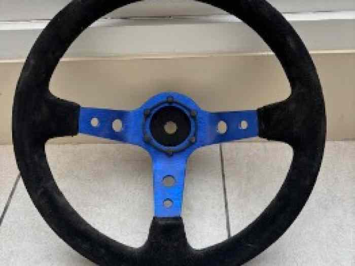 Volant Fia Good Race + moyeu de volant 1