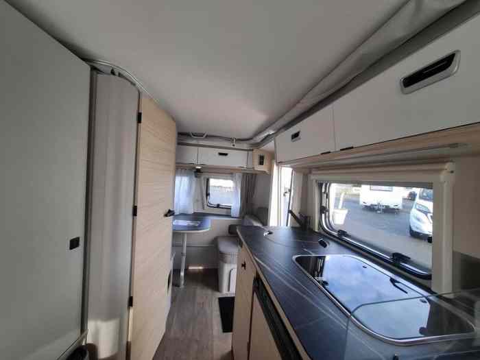 Caravanas > ERIBA TOURING TRITON 430 URBAN 4