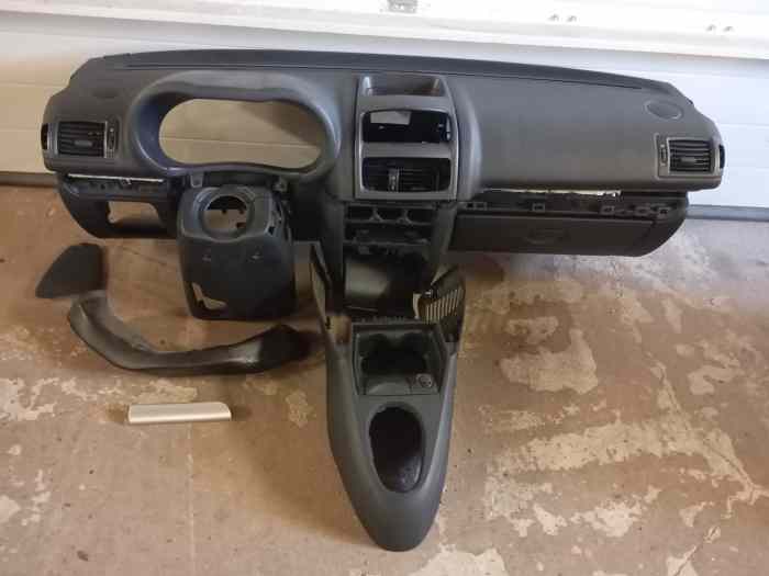 Tableau de bord Renault clio 2 RS