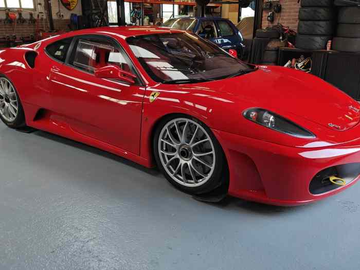Ferrari F430 Challenge race car