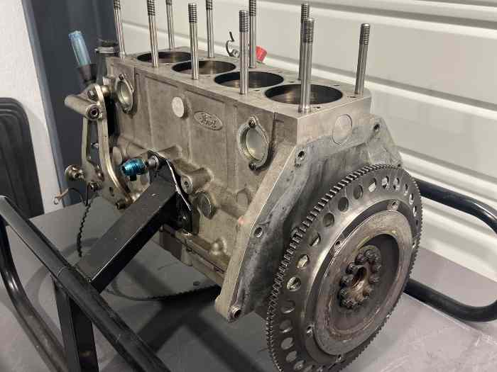 Moteur en pièce Ford escort gr4 2l 1