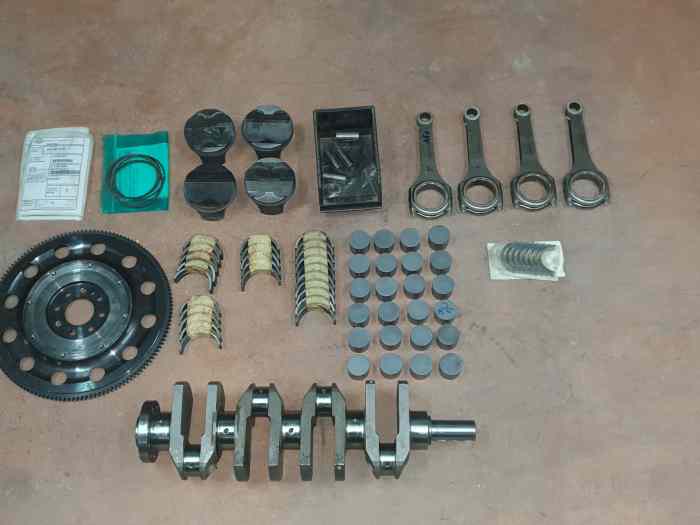 3 lot pièces moteur 306 Maxi / 206 WRC...