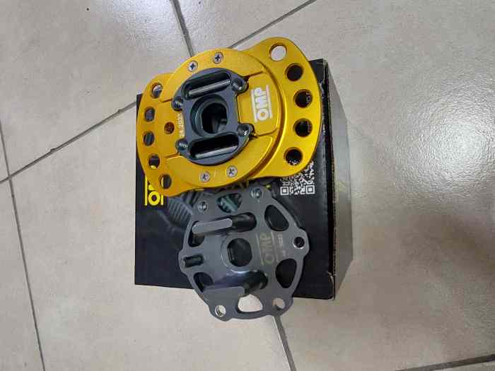 Quick systèm Moyeu volant escamotable OMP 0