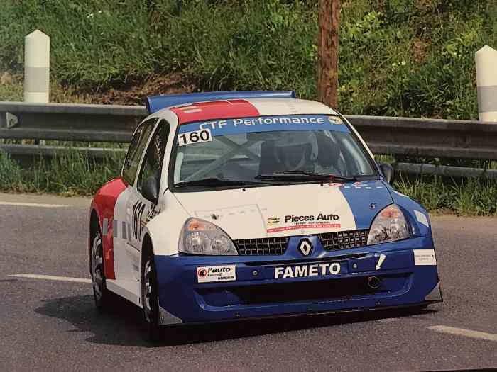 CLIO 2 CUP F2000
