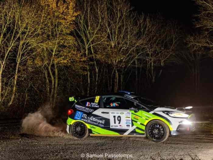 LOCATION FIESTA RALLY3