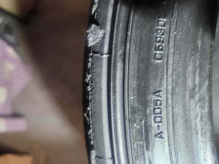 Pneu slick Yokohama a 005 210/610 R17 3