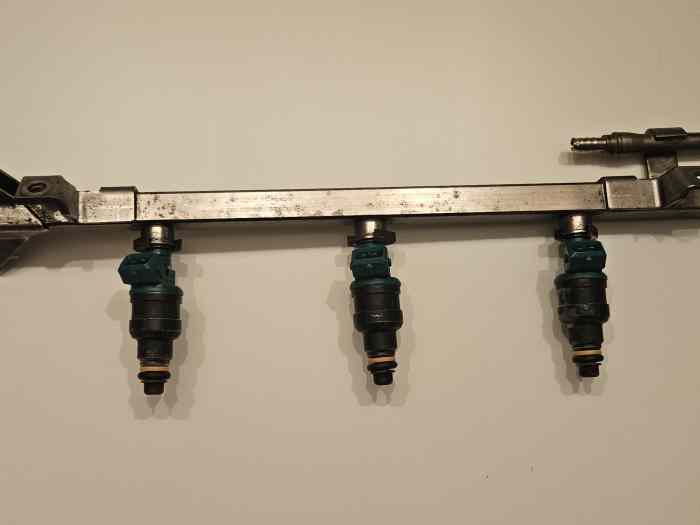 Injecteur vert état neuf (rare )