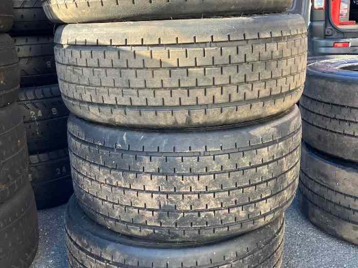 Plusieurs pneus vhc 13 pouces Michelin / Pirelli 1