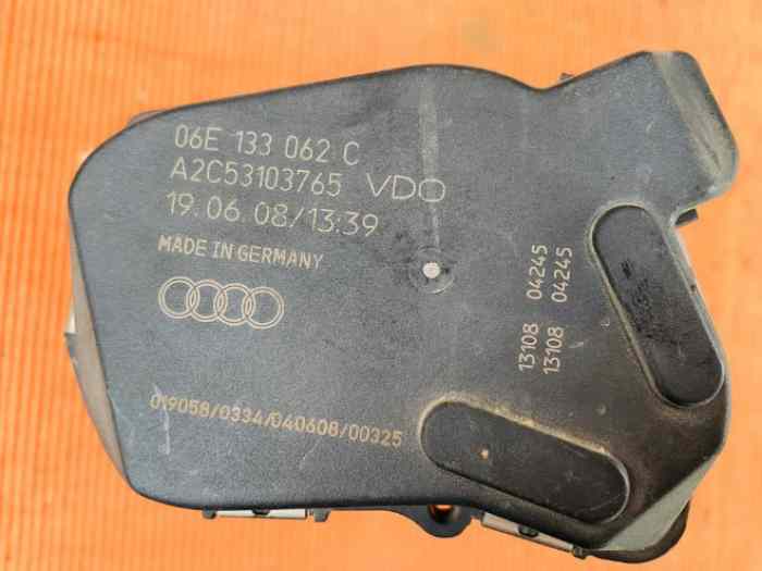 Boîtier papillon VDO pour Audi V6 essence 3,8 1